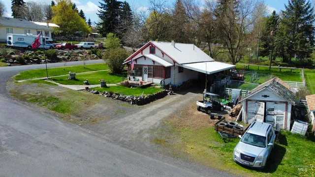 $225,000 | 412 Walnut Street, Nezperce, ID 83543