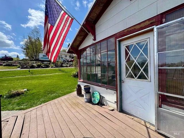 $225,000 | 412 Walnut Street, Nezperce, ID 83543