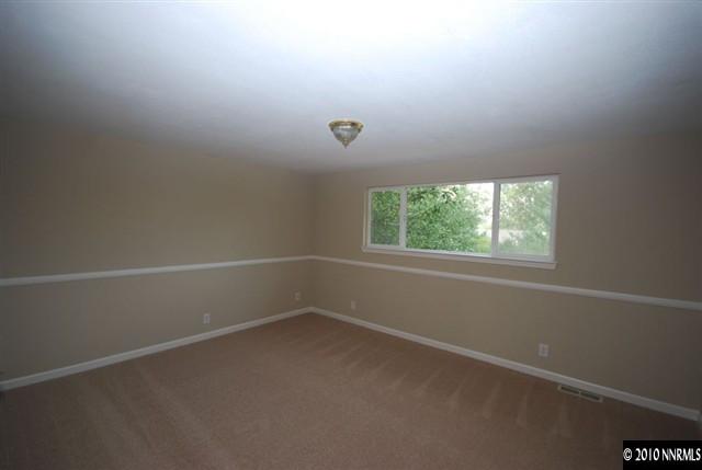 2885 Santa Ana Drive Reno, NV 89502 - Photo 8 of 13 Photo 8