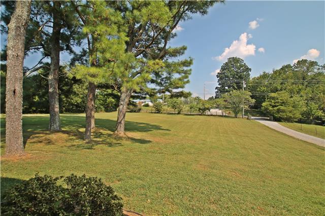 236 East Biggs Road Portland, TN 37148 - Photo 13 of 20