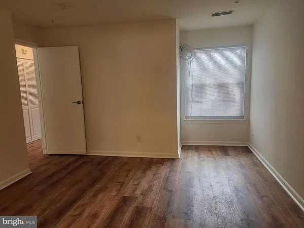 $2,050 | 18512 Boysenberry Drive, Unit 129, Gaithersburg, MD 20886