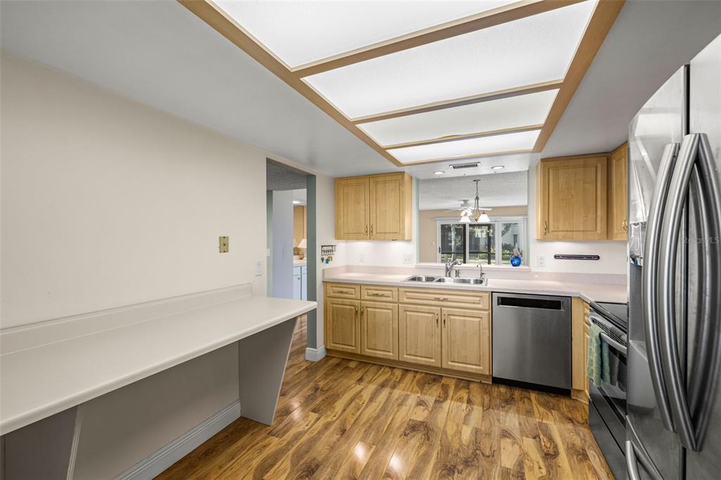 700 Starkey Road, Unit 311 Largo, FL 33771 - Photo 8 of 28 Gallery Image 8