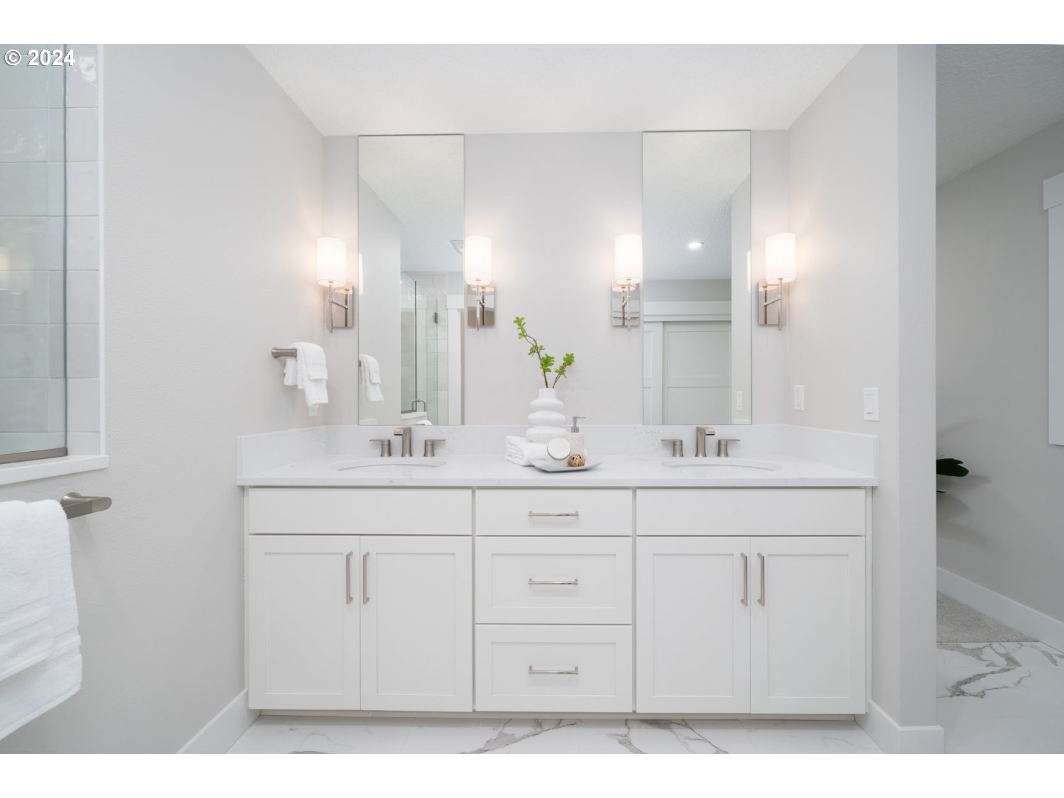 8889 Southwest Becker Drive Portland, OR 97223 - Photo 21 of 32 a bathroom with a sink and a mirror