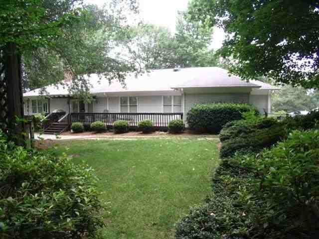 703 Holland Road Simpsonville, SC 29681 - Photo 2 of 15 Gallery Image 2