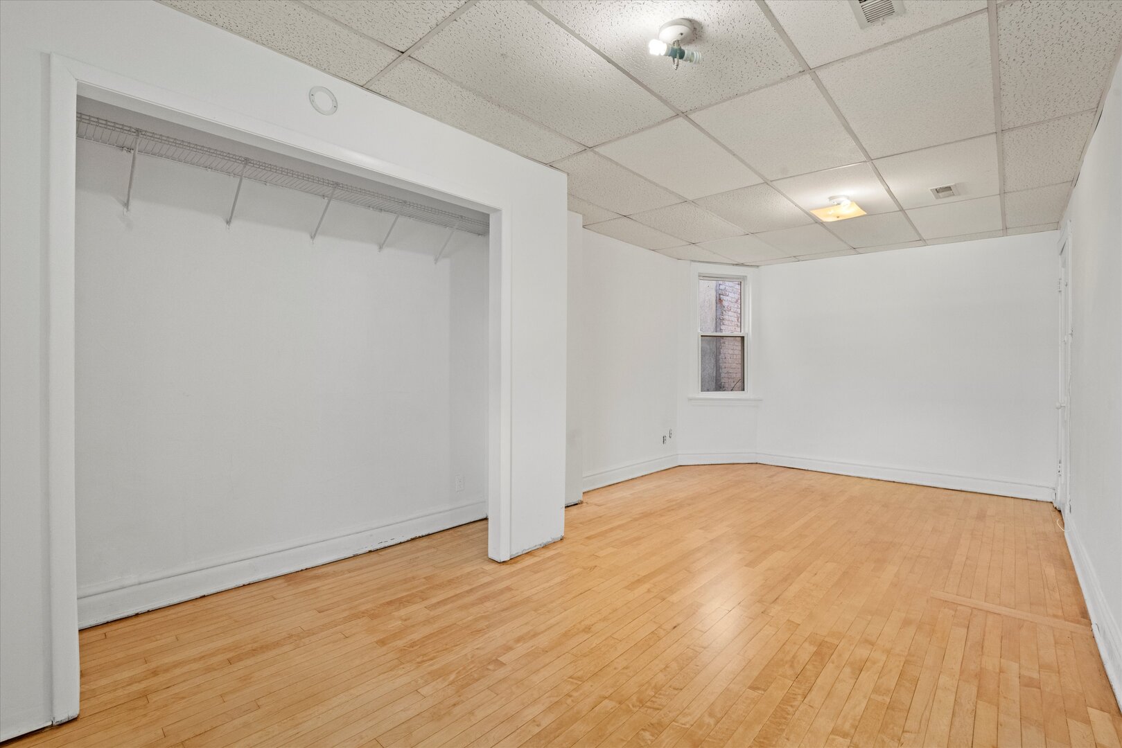 5702 Cermak Road Cicero, IL 60804 - Photo 17 of 19 Gallery Image 17