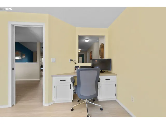 $535,000 | 387 Southeast 7th Avenue, Canby, OR 97013