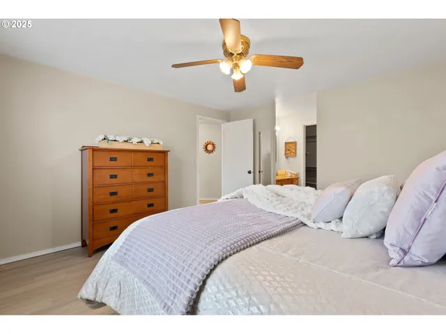 $535,000 | 387 Southeast 7th Avenue, Canby, OR 97013