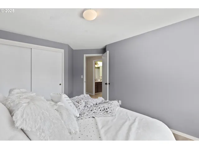 $535,000 | 387 Southeast 7th Avenue, Canby, OR 97013