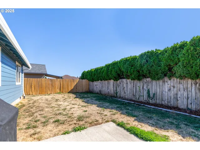 $535,000 | 387 Southeast 7th Avenue, Canby, OR 97013