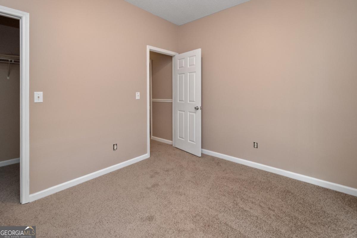 11203 Knotty Pine Place Hampton, GA 30228 - Photo 13 of 16