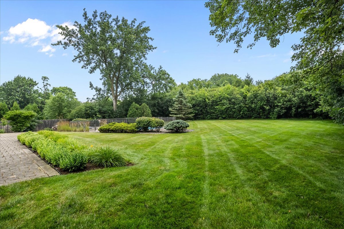 455 Rockefeller Road Lake Forest, IL 60045 - Photo 37 of 40 Gallery Image 37