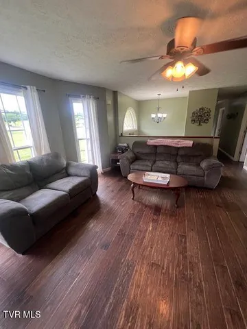 $360,000 | 365 Guthries Greene Road, Bulls Gap, TN 37711