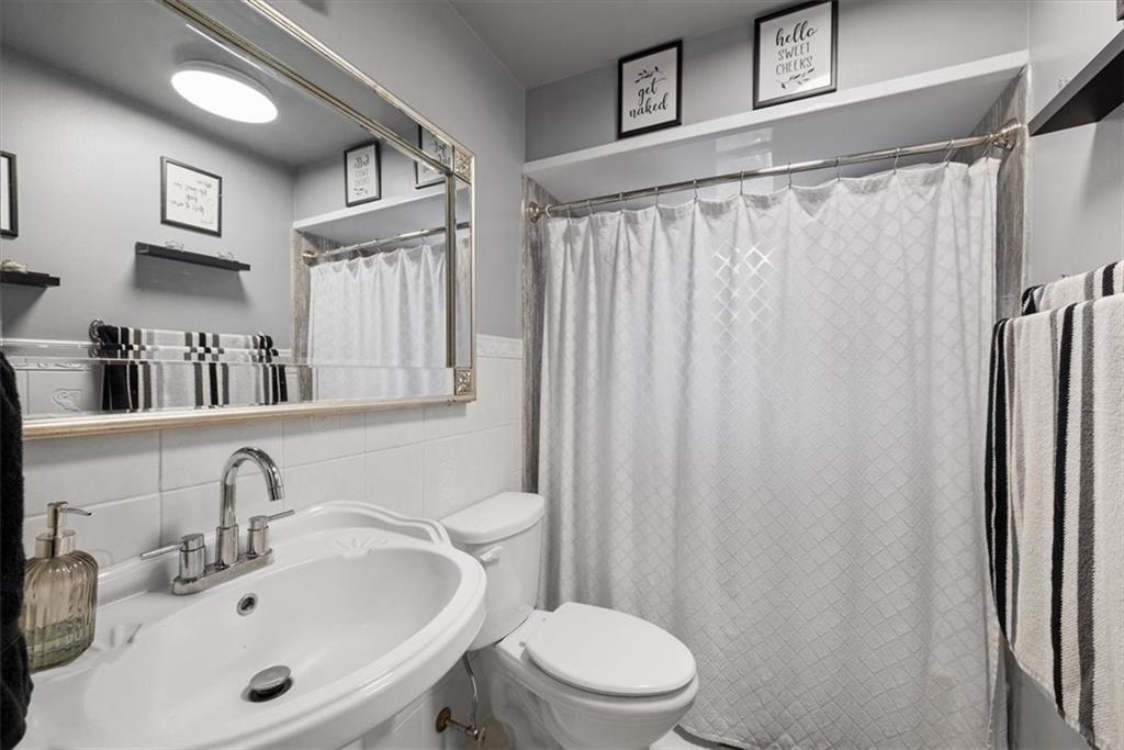 101 Forest Grove Road Coraopolis, PA 15108 - Photo 17 of 28 Gallery Image 17