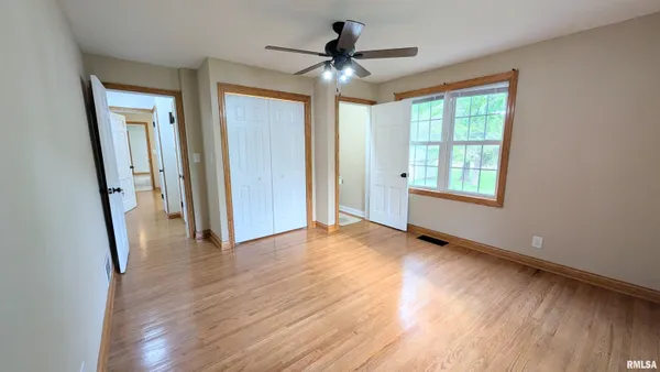 $279,900 | 804 Hilldale Avenue, Washington, IL 61571