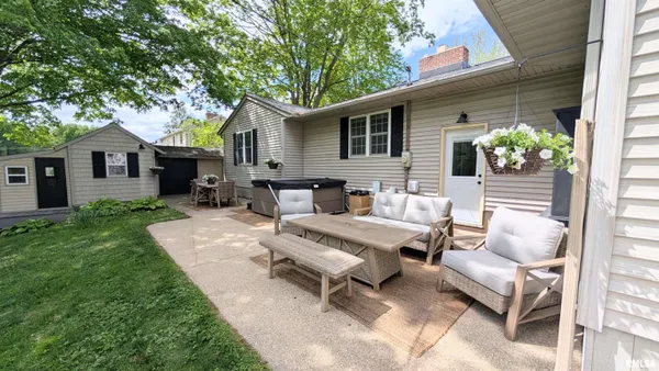 $279,900 | 804 Hilldale Avenue, Washington, IL 61571