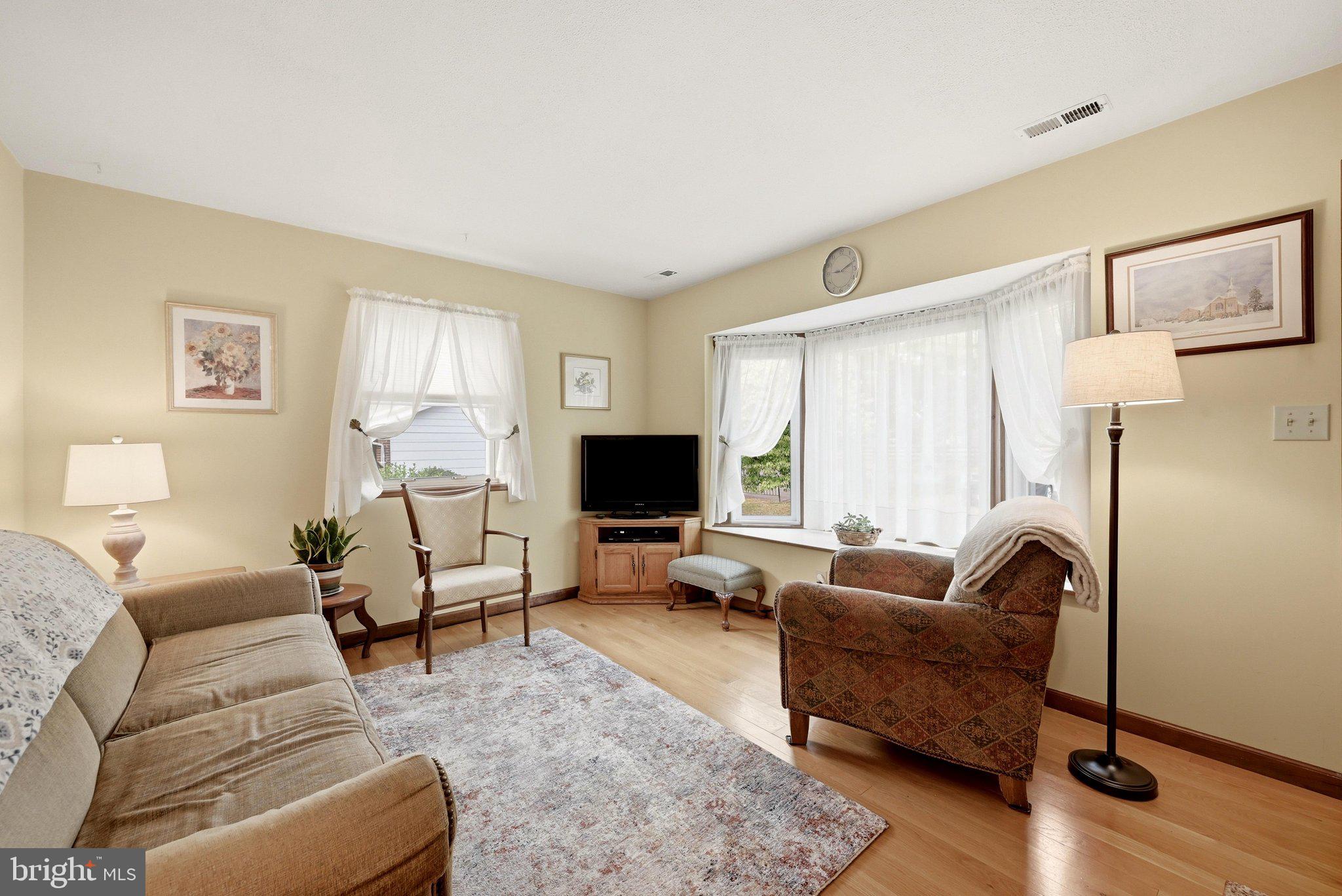 311 Moose Road Berryville, VA 22611 - Photo 9 of 48 Living Room