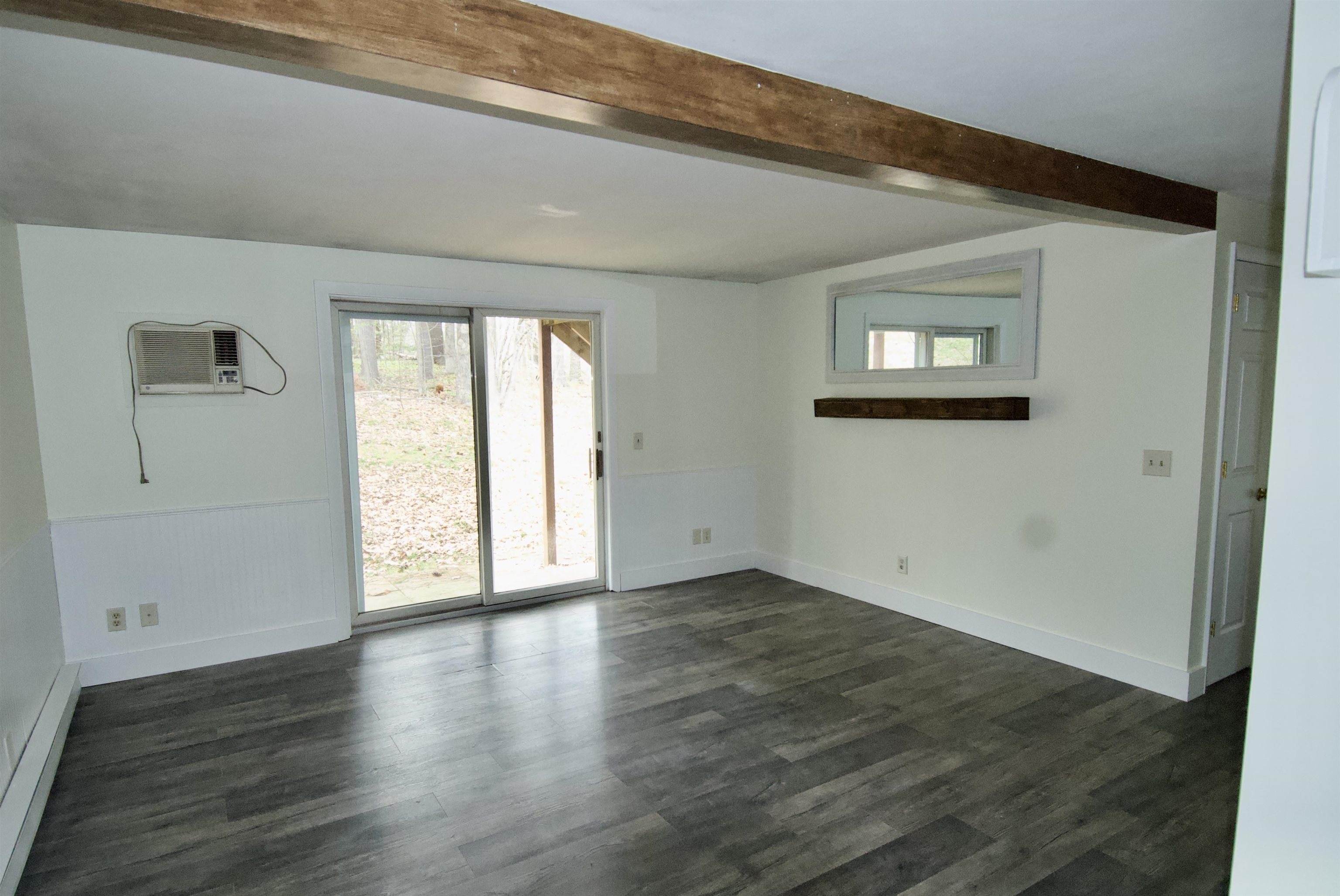 23 Old Stagecoach Road, Unit 5 Epping, NH 03042 - Photo 2 of 18