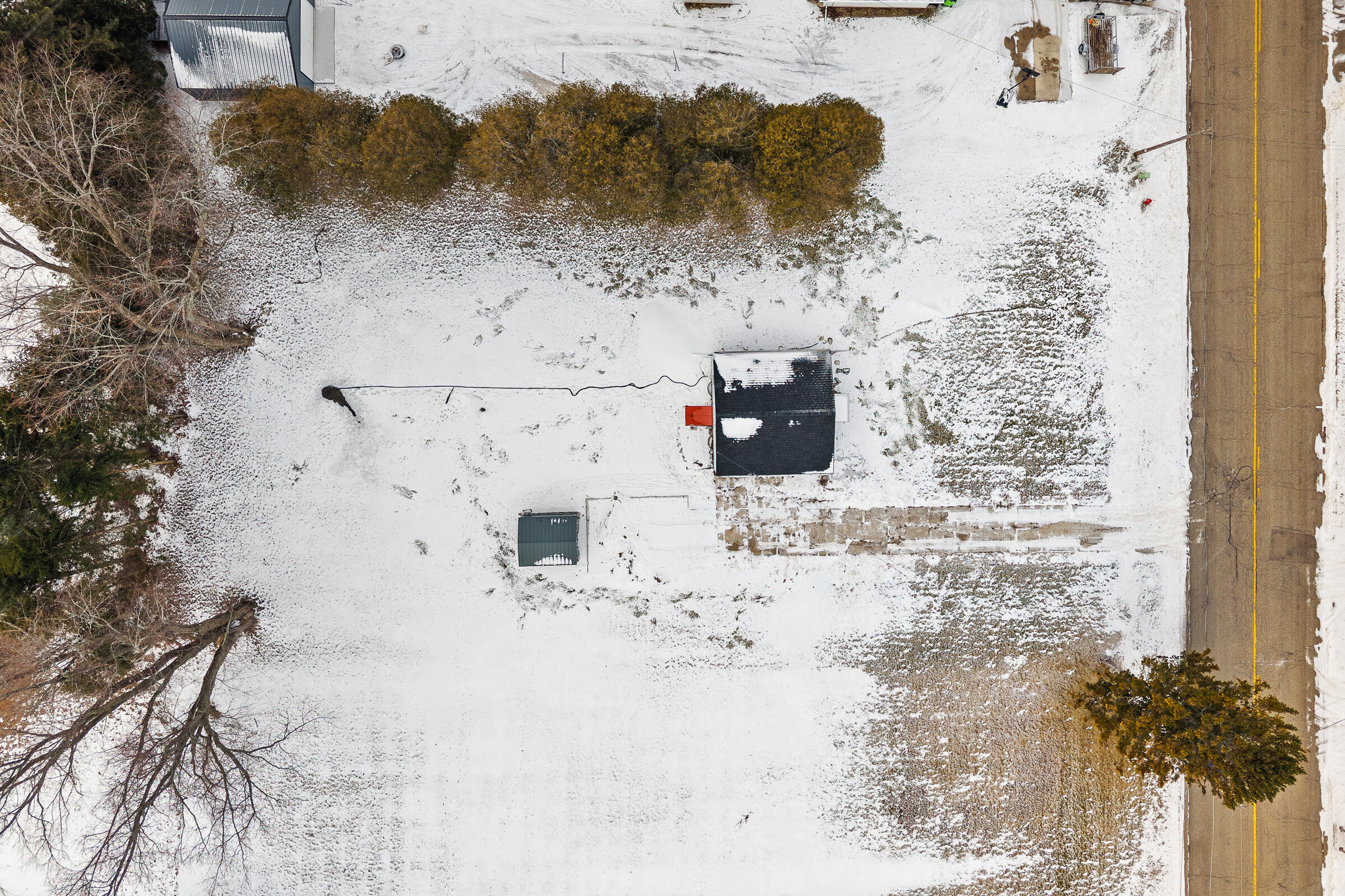 331 East Washington Avenue Cleveland, WI 53015 - Photo 15 of 21 Property Overview