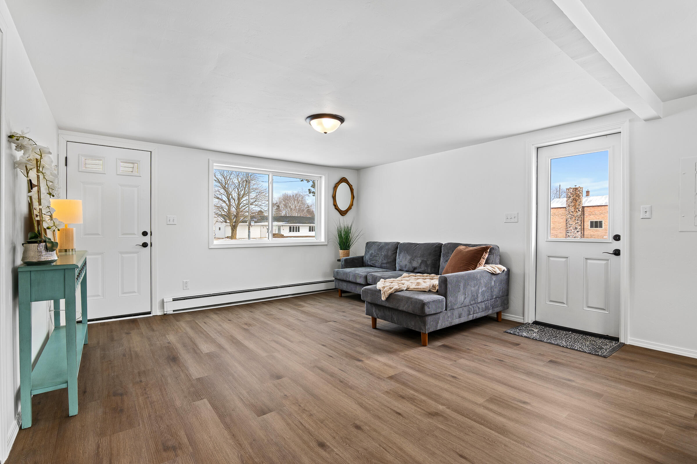 331 East Washington Avenue Cleveland, WI 53015 - Photo 8 of 21 Living Room