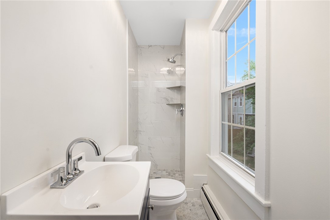 28 Young Street, Unit 2 Newport, RI 02840 - Photo 8 of 18