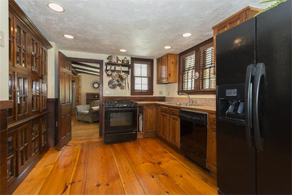 3 Chapin Road North Andover, MA 01845 - Photo 7 of 21 Gallery Image 7