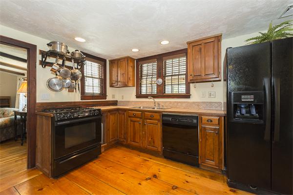 3 Chapin Road North Andover, MA 01845 - Photo 8 of 21 Gallery Image 8