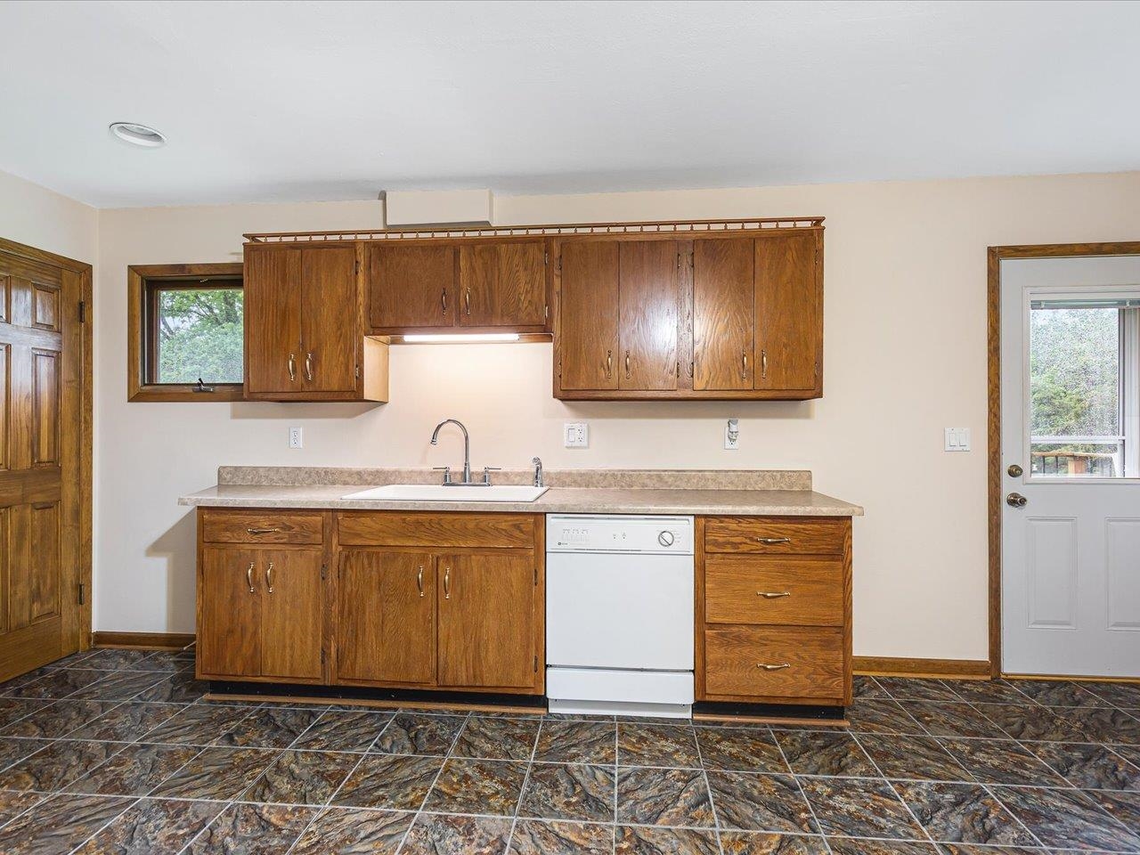4560 Centerville Road Rockford, IL 61102 - Photo 23 of 78 4560 Centerville