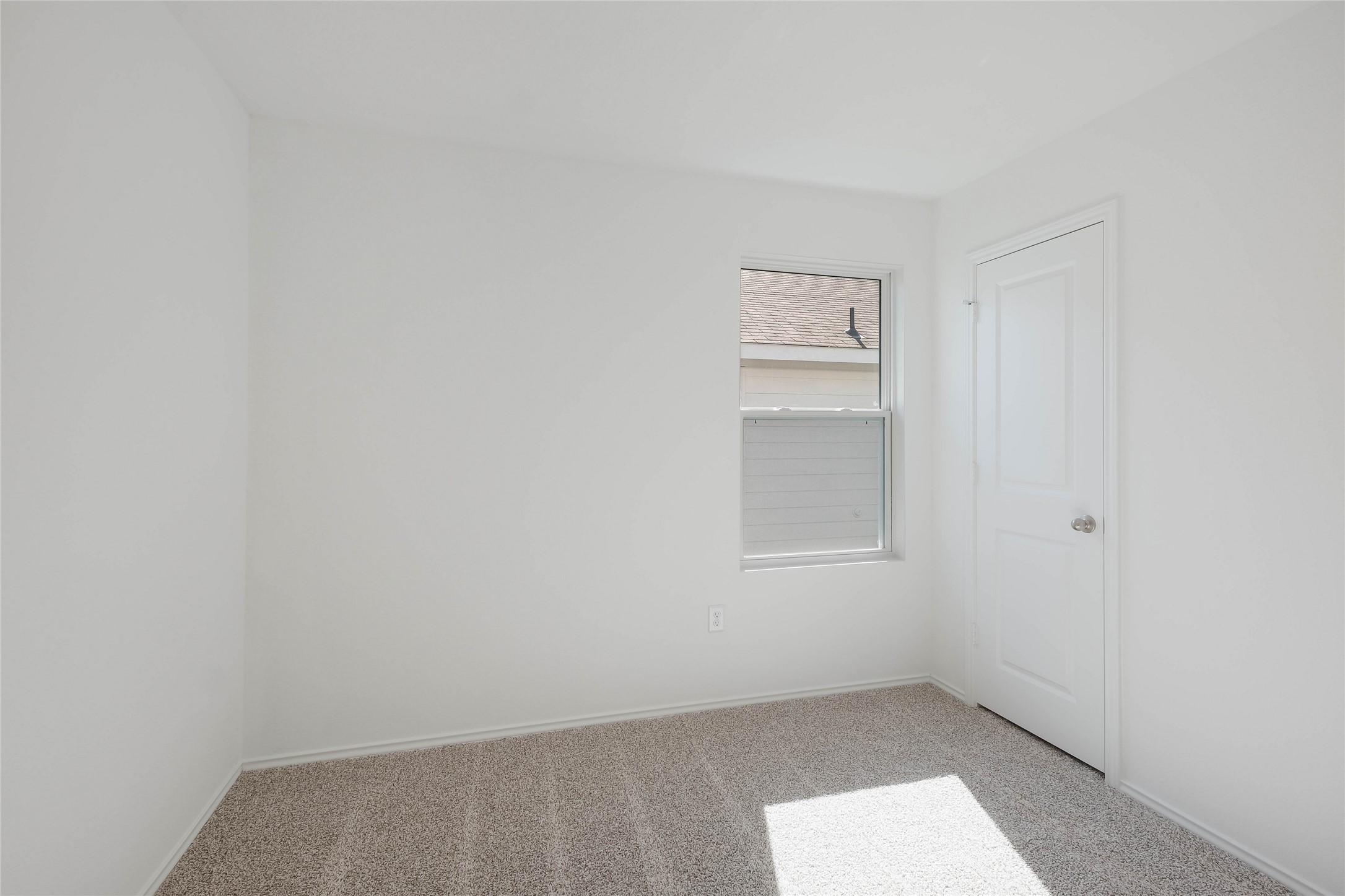 12204 Douglas Fir Circle Mustang Ridge, TX 78610 - Photo 15 of 17 an empty room with a bench
