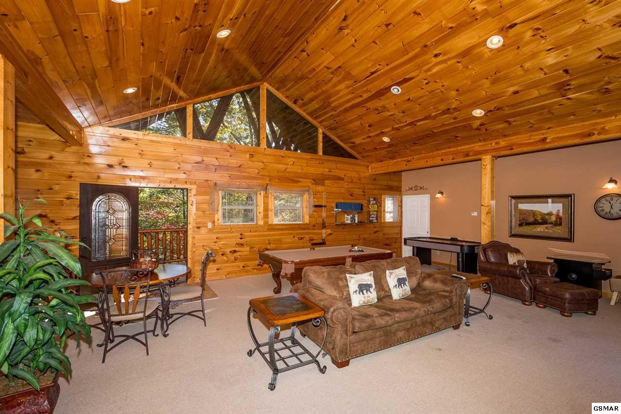 4729 Riversong Way, Unit RIVERSONGRETREAT Sevierville, TN 37876 - Photo 11 of 28 Gallery Image 11