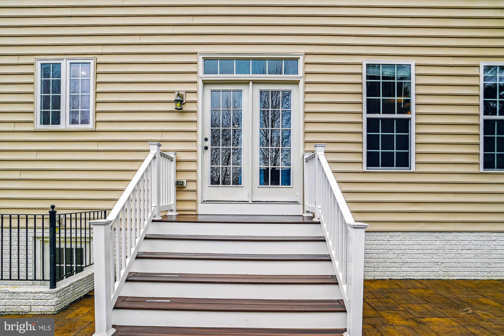 102 Holly Road Edgewater, MD 21037 - Photo 32 of 72 Heading back inside for more