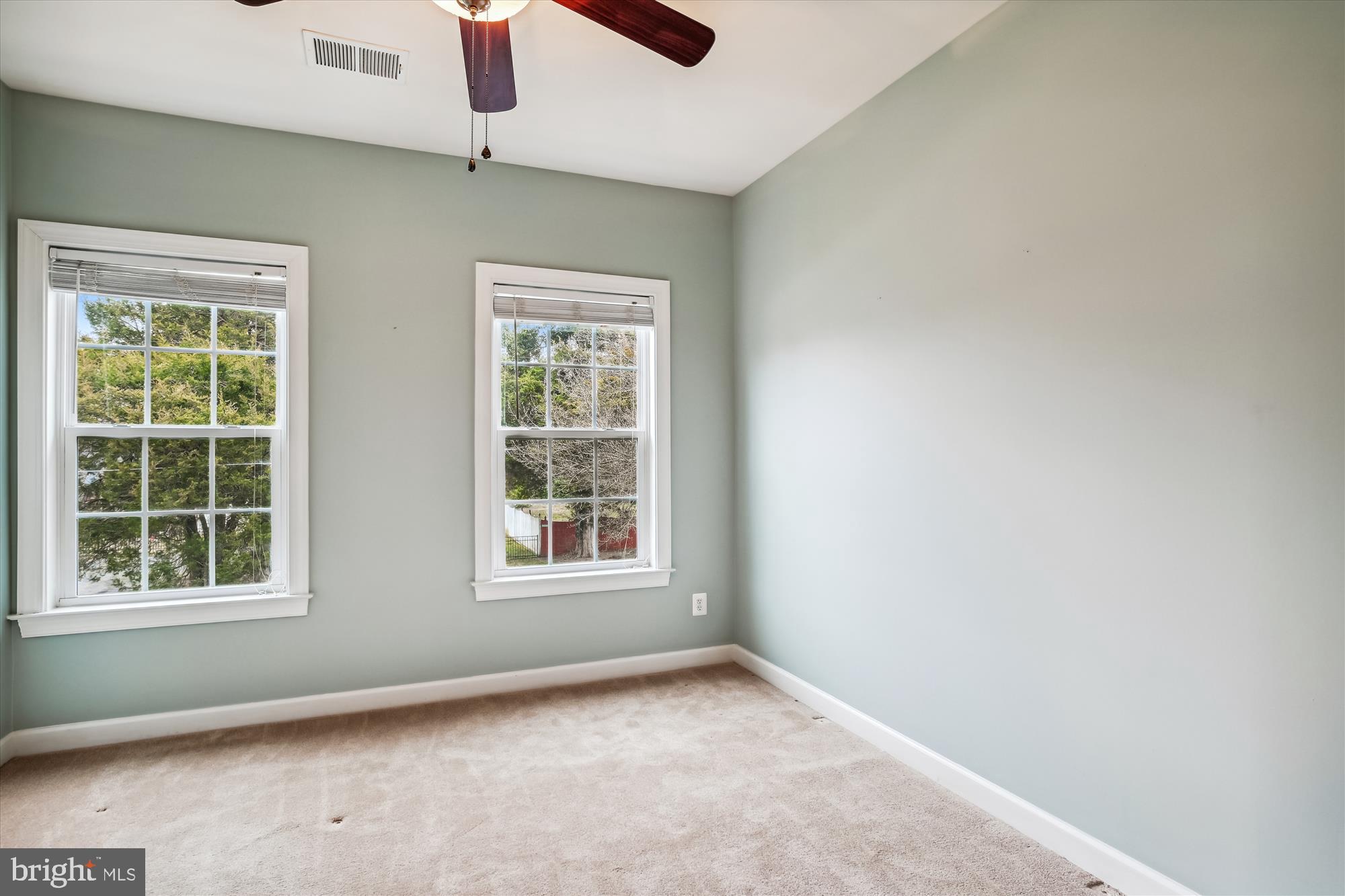 102 Holly Road Edgewater, MD 21037 - Photo 46 of 72 Bedroom 2