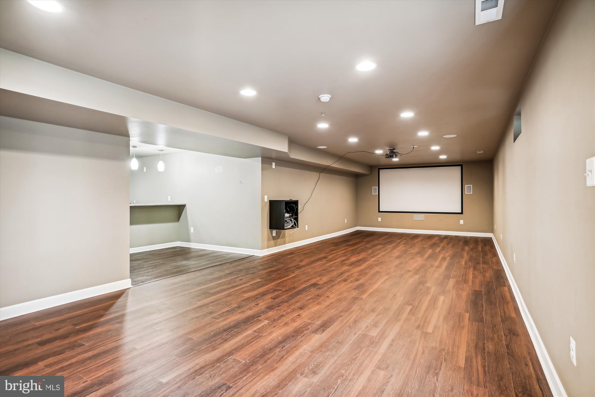 102 Holly Road Edgewater, MD 21037 - Photo 61 of 72 Entertainer's paradise - fun game nights to be had