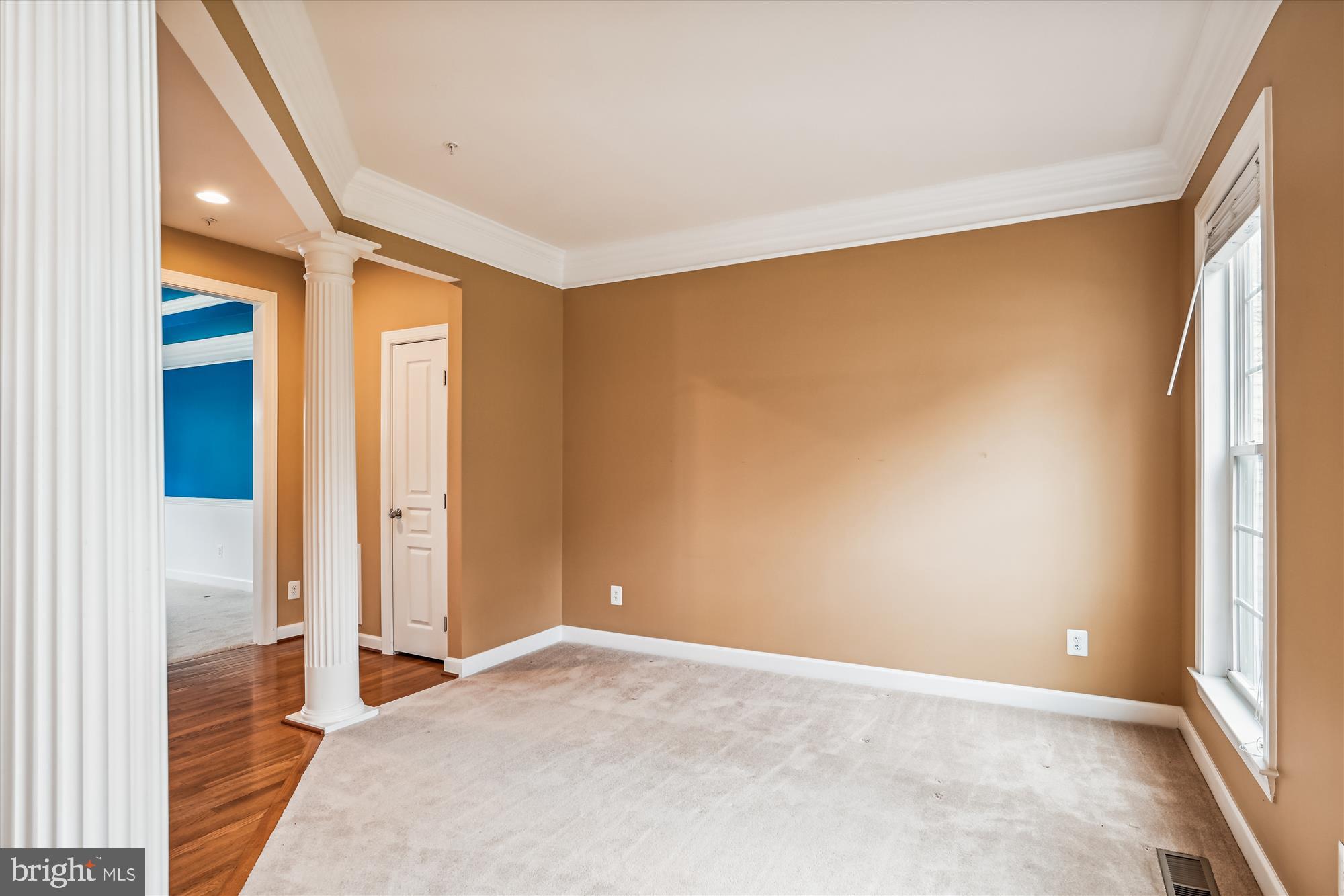 102 Holly Road Edgewater, MD 21037 - Photo 10 of 72 Or a piano room? Playroom? Art gallery?