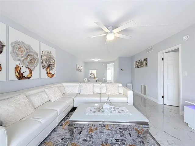 $2,250 | 2731 Northeast 14th Street Causeway, Unit 812, Pompano Beach, FL 33062