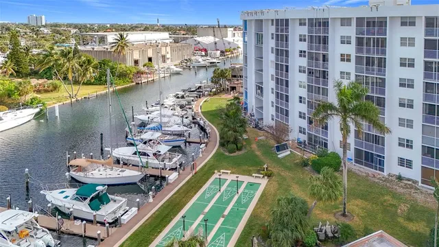 $2,250 | 2731 Northeast 14th Street Causeway, Unit 812, Pompano Beach, FL 33062