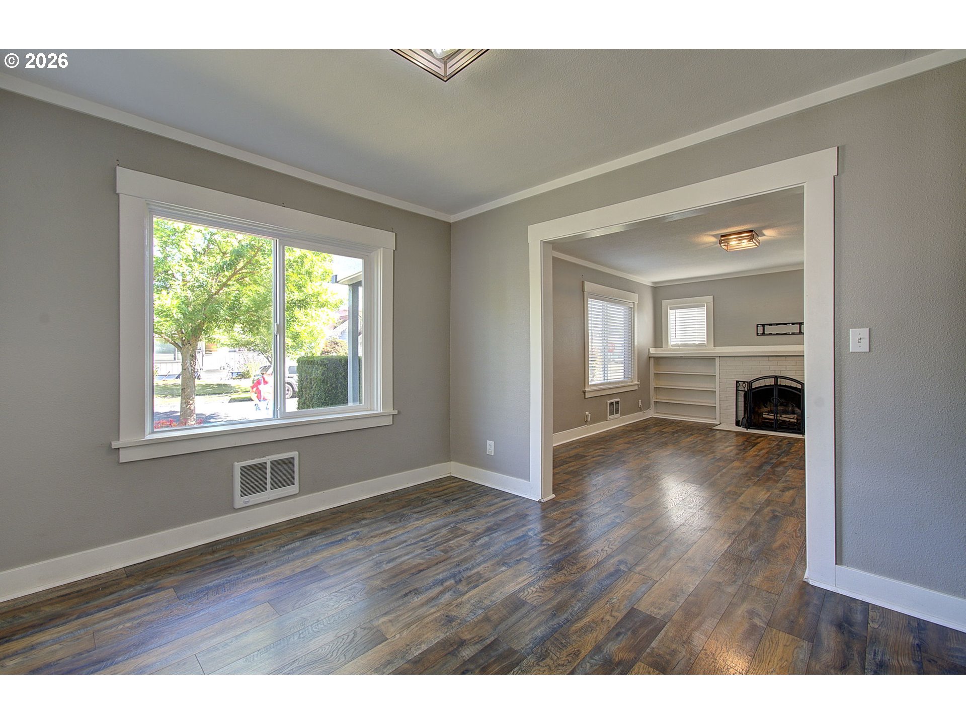 421 24th Avenue Longview, WA 98632 - Photo 5 of 31