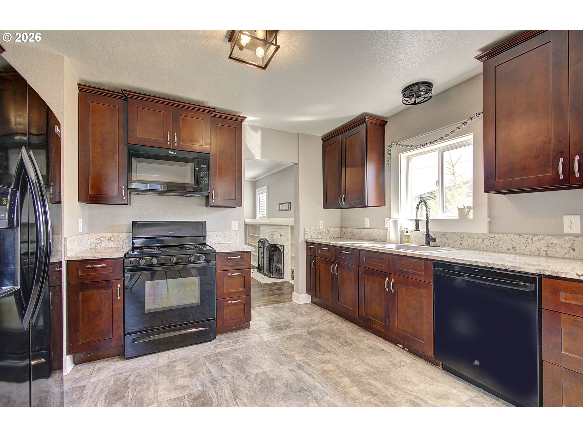 421 24th Avenue Longview, WA 98632 - Photo 8 of 31