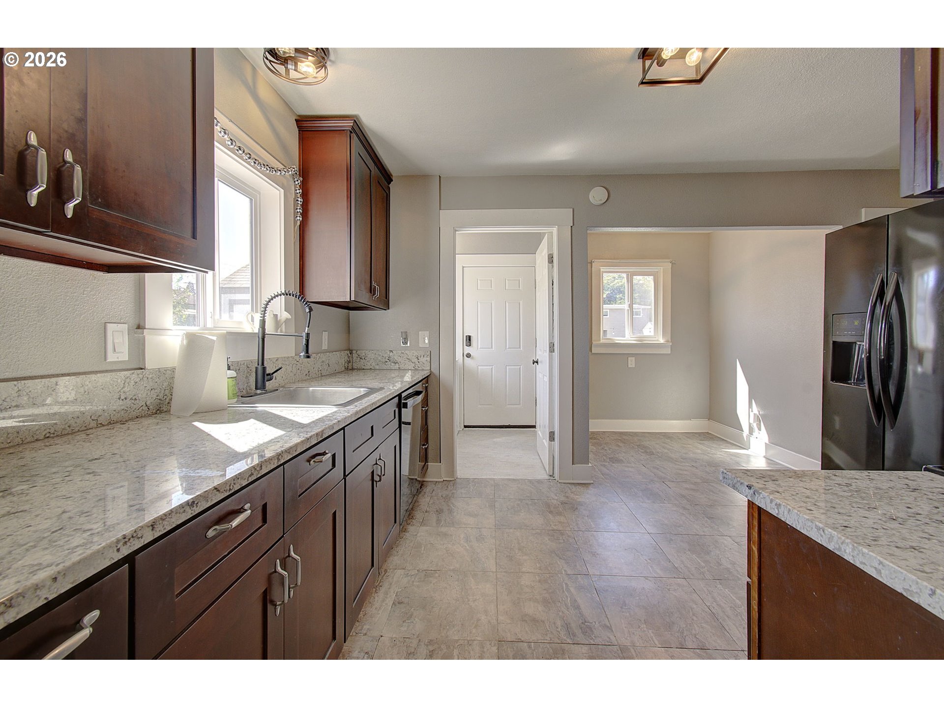 421 24th Avenue Longview, WA 98632 - Photo 9 of 31