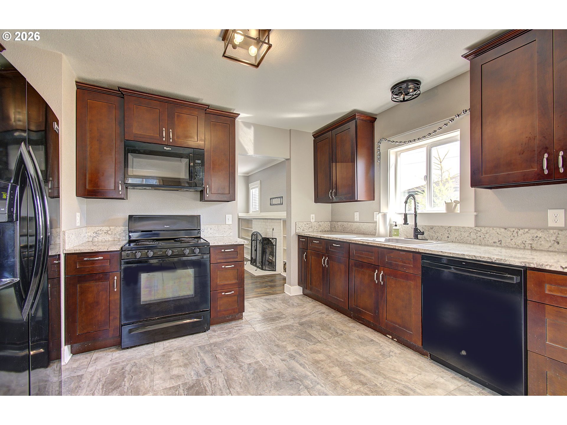 421 24th Avenue Longview, WA 98632 - Photo 10 of 31