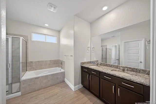 $2,050 | 402 Singing Brook, Cibolo, TX 78108