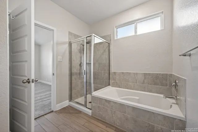 $2,050 | 402 Singing Brook, Cibolo, TX 78108