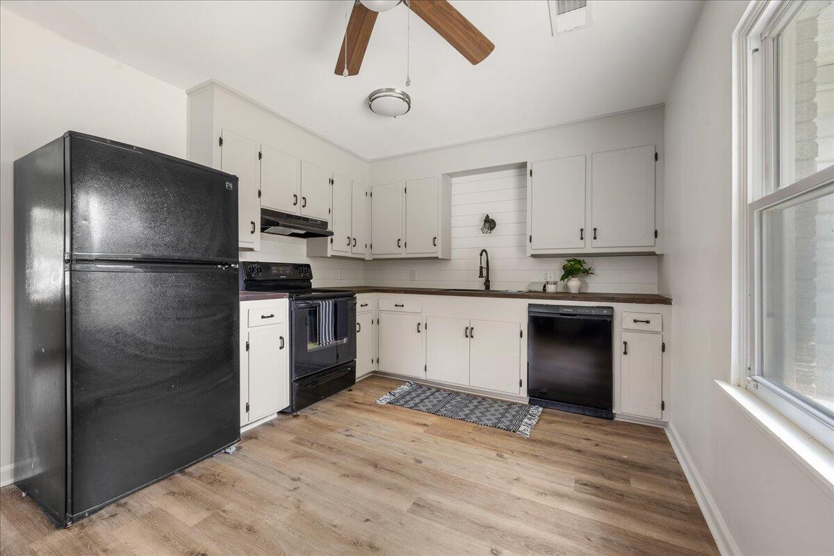 186 Monitor Circle Moncks Corner, SC 29461 - Photo 10 of 19 06-Sara Barclay Photography LLC-8