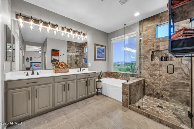 $799,000 | 40924 North Crockett Trail, Anthem, AZ 85086