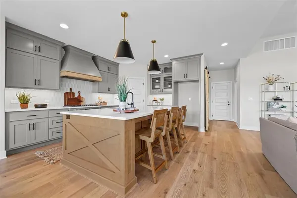 $774,900 | 1616 Southwest 27th Street, Lee's Summit, MO 64082