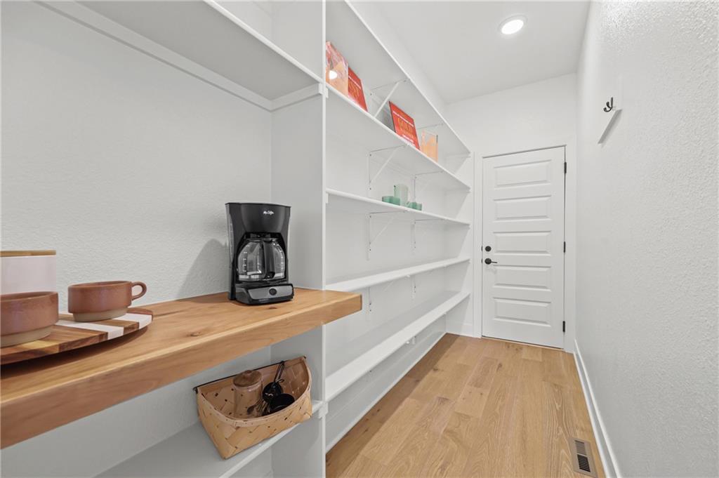 1616 Southwest 27th Street Lee's Summit, MO 64082 - Photo 14 of 52