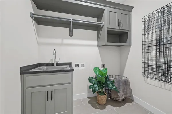 $774,900 | 1616 Southwest 27th Street, Lee's Summit, MO 64082