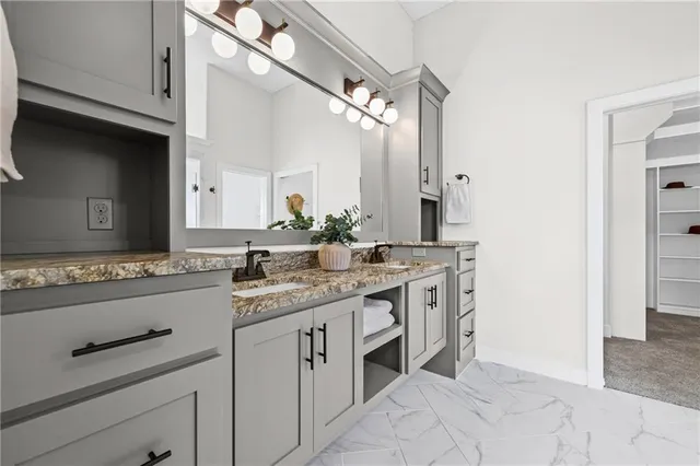 $774,900 | 1616 Southwest 27th Street, Lee's Summit, MO 64082