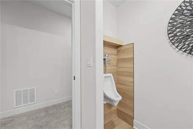 $774,900 | 1616 Southwest 27th Street, Lee's Summit, MO 64082