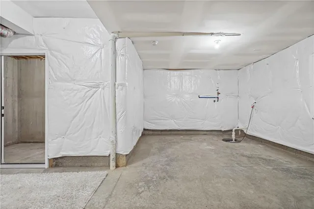 $774,900 | 1616 Southwest 27th Street, Lee's Summit, MO 64082