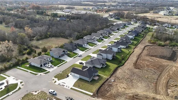 $774,900 | 1616 Southwest 27th Street, Lee's Summit, MO 64082